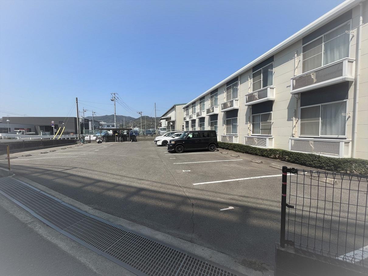 プレミール(20359)の外観・駐車場イメージ1枚目