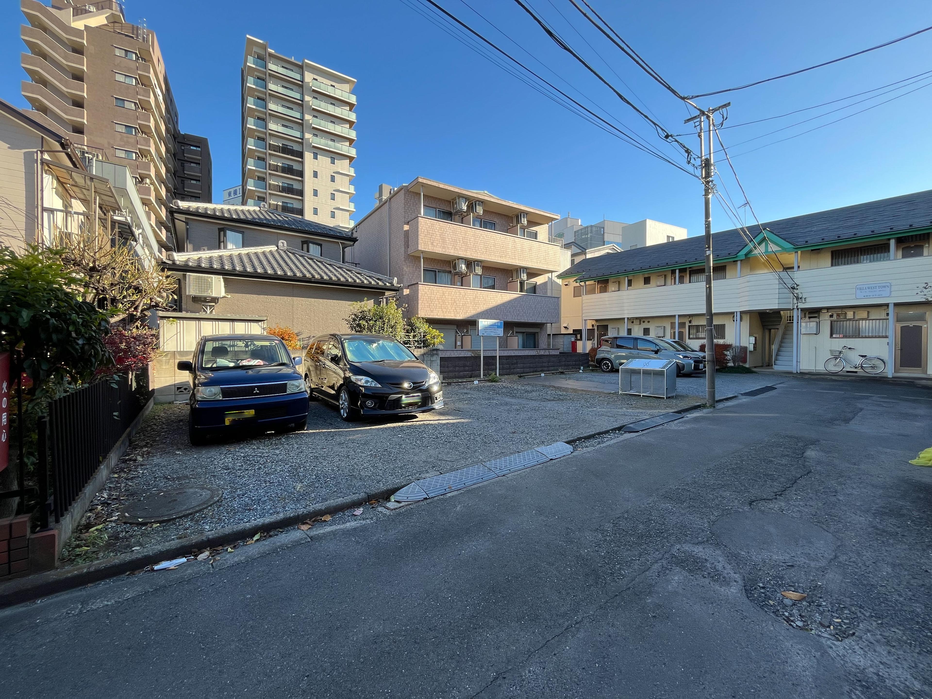 斉藤本町駐車場の外観・駐車場イメージ1枚目