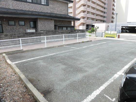 エコクリエイト駅西駐車場の外観・駐車場イメージ2枚目