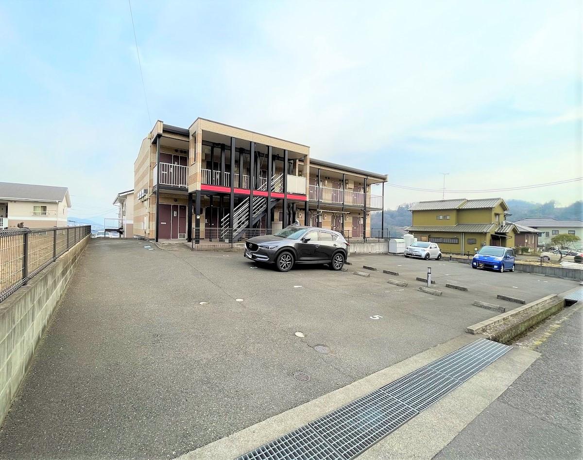 城興ケ丘(36871)の外観・駐車場イメージ1枚目