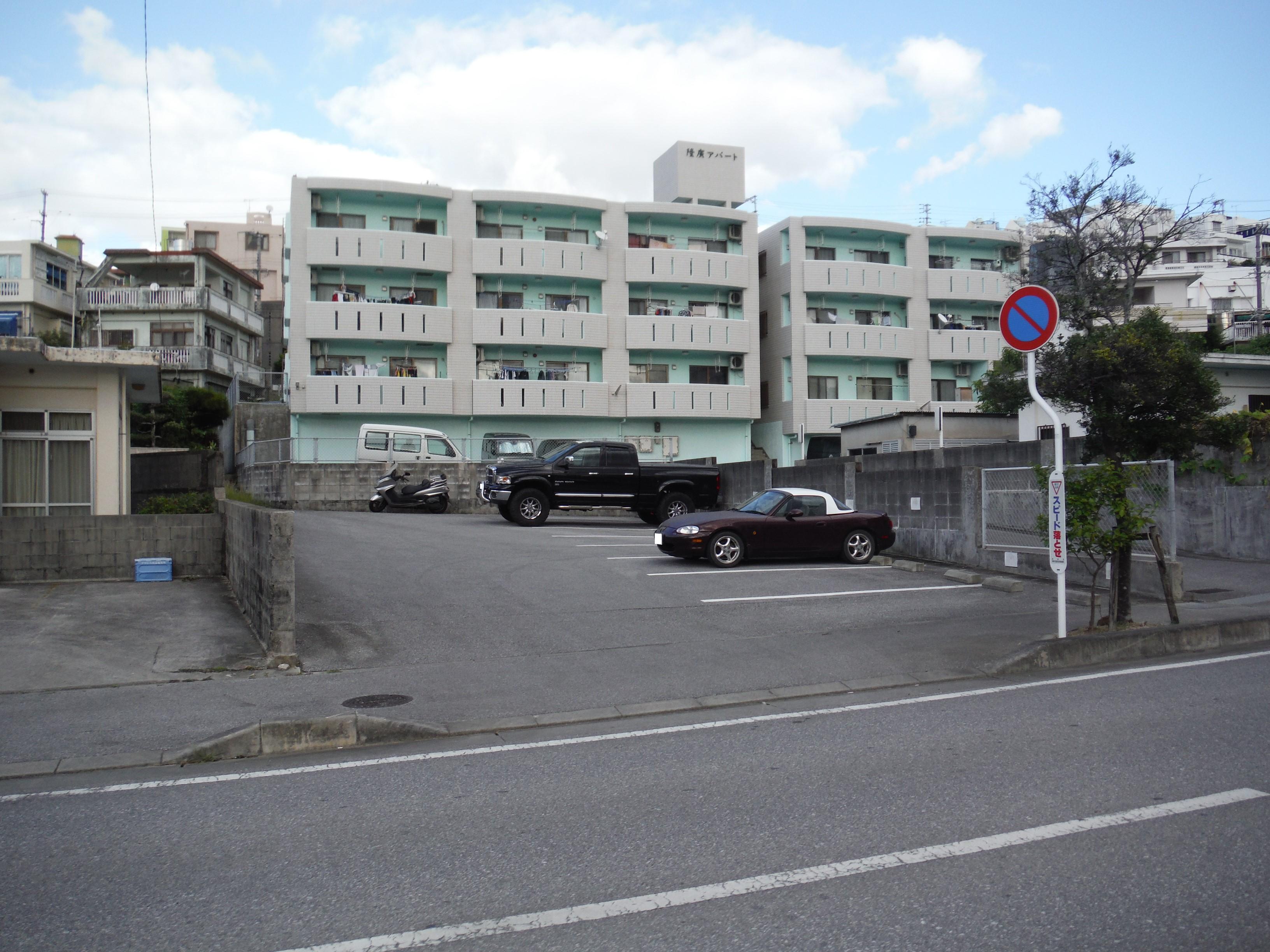 あじさいパーキングの外観・駐車場イメージ1枚目