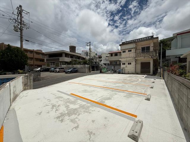 TOM駐車場の外観・駐車場イメージ2枚目