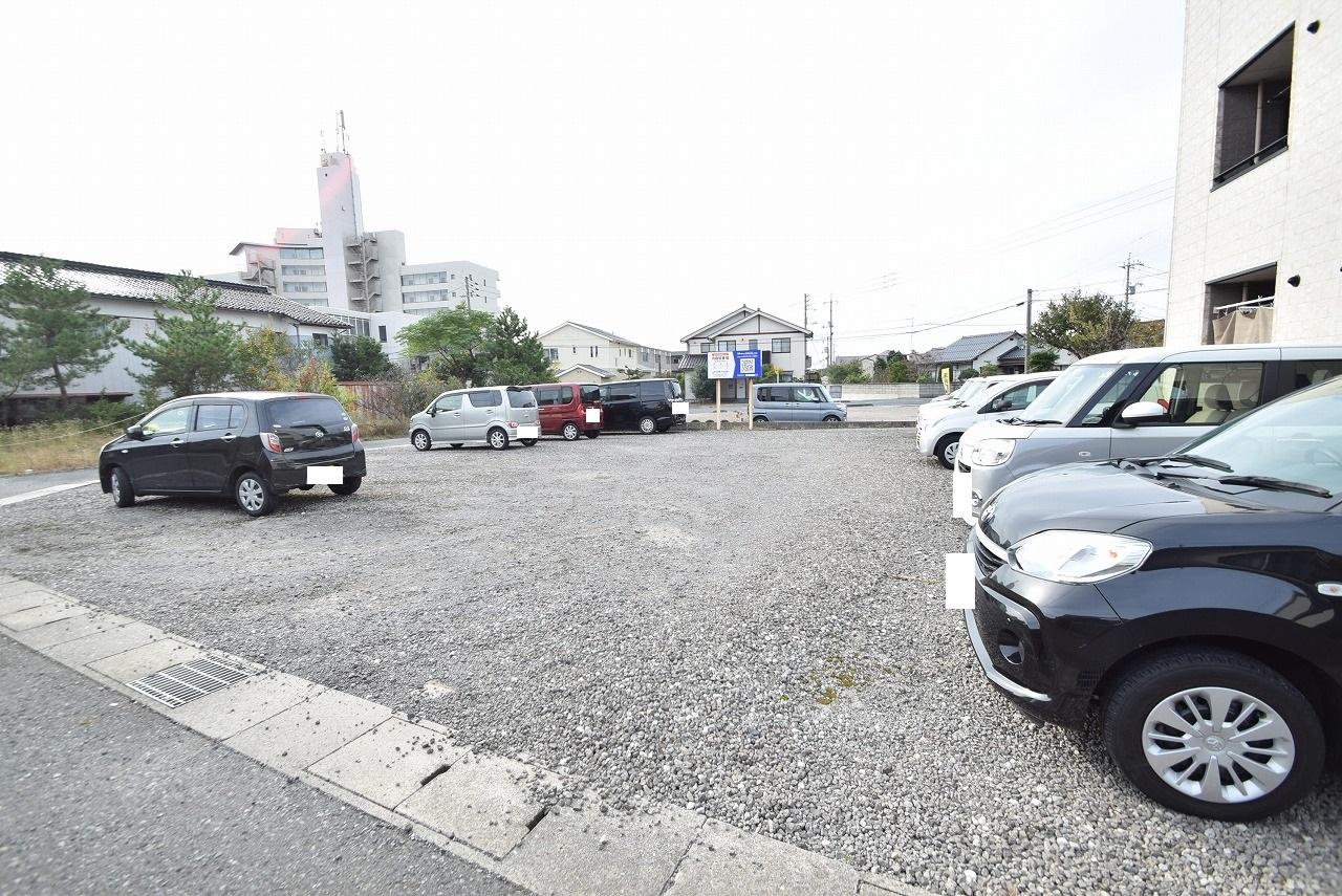 湖山町北2丁目941駐車場の外観・駐車場イメージ2枚目