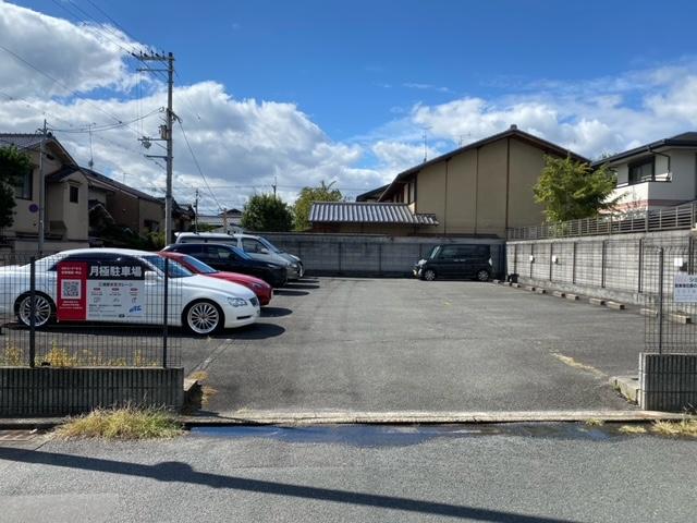 三浦屋衣笠ガレージの外観・駐車場イメージ1枚目