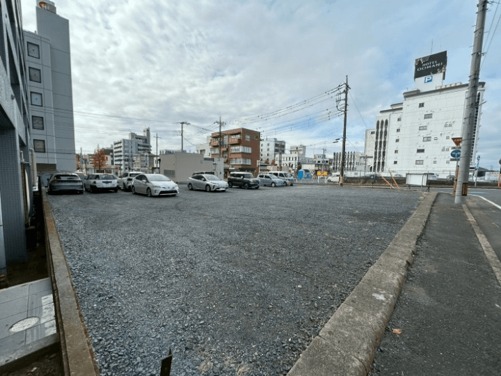 小泉パーキング(中央)の外観・駐車場イメージ2枚目