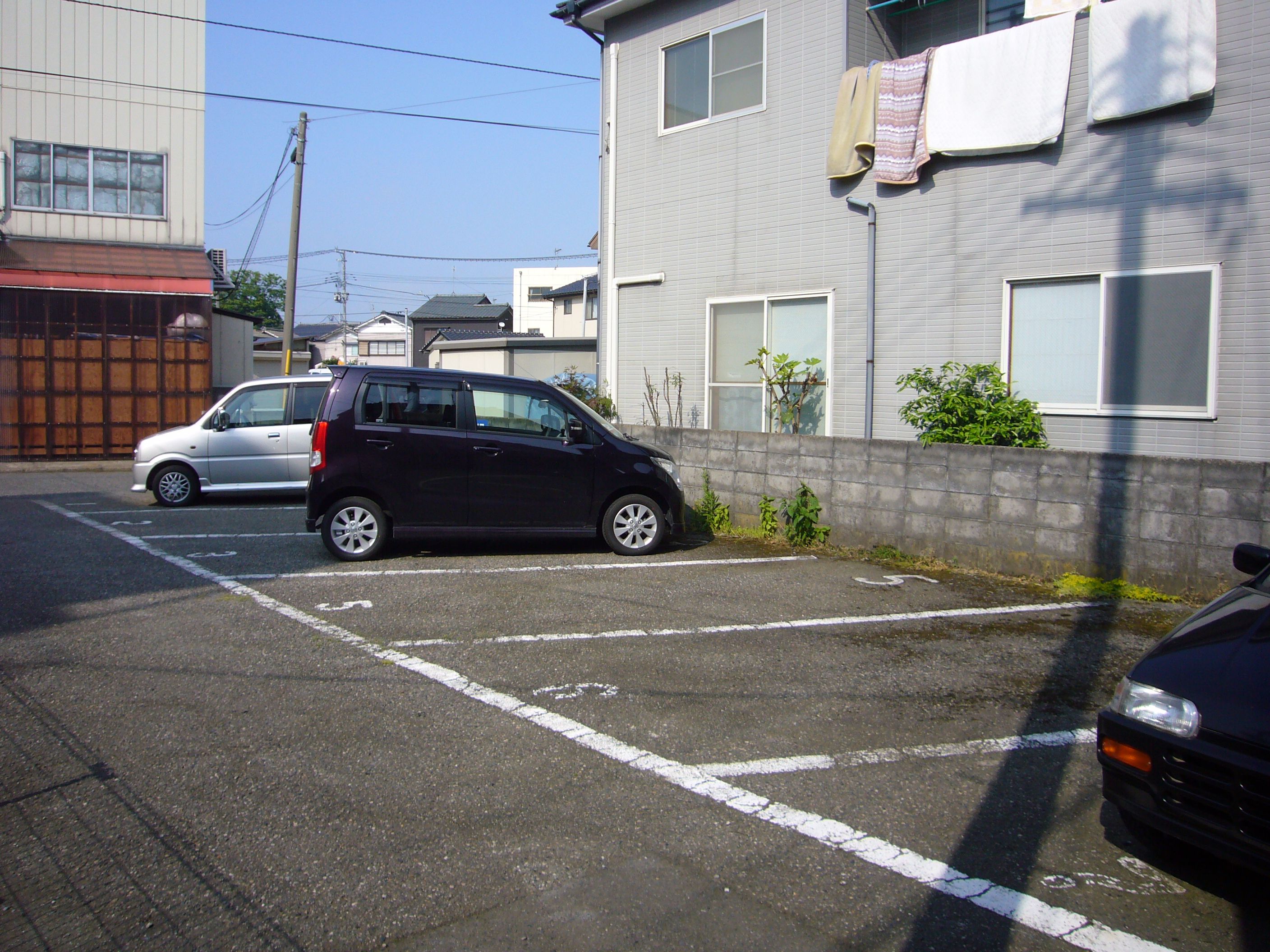髙橋駐車場の外観・駐車場イメージ1枚目