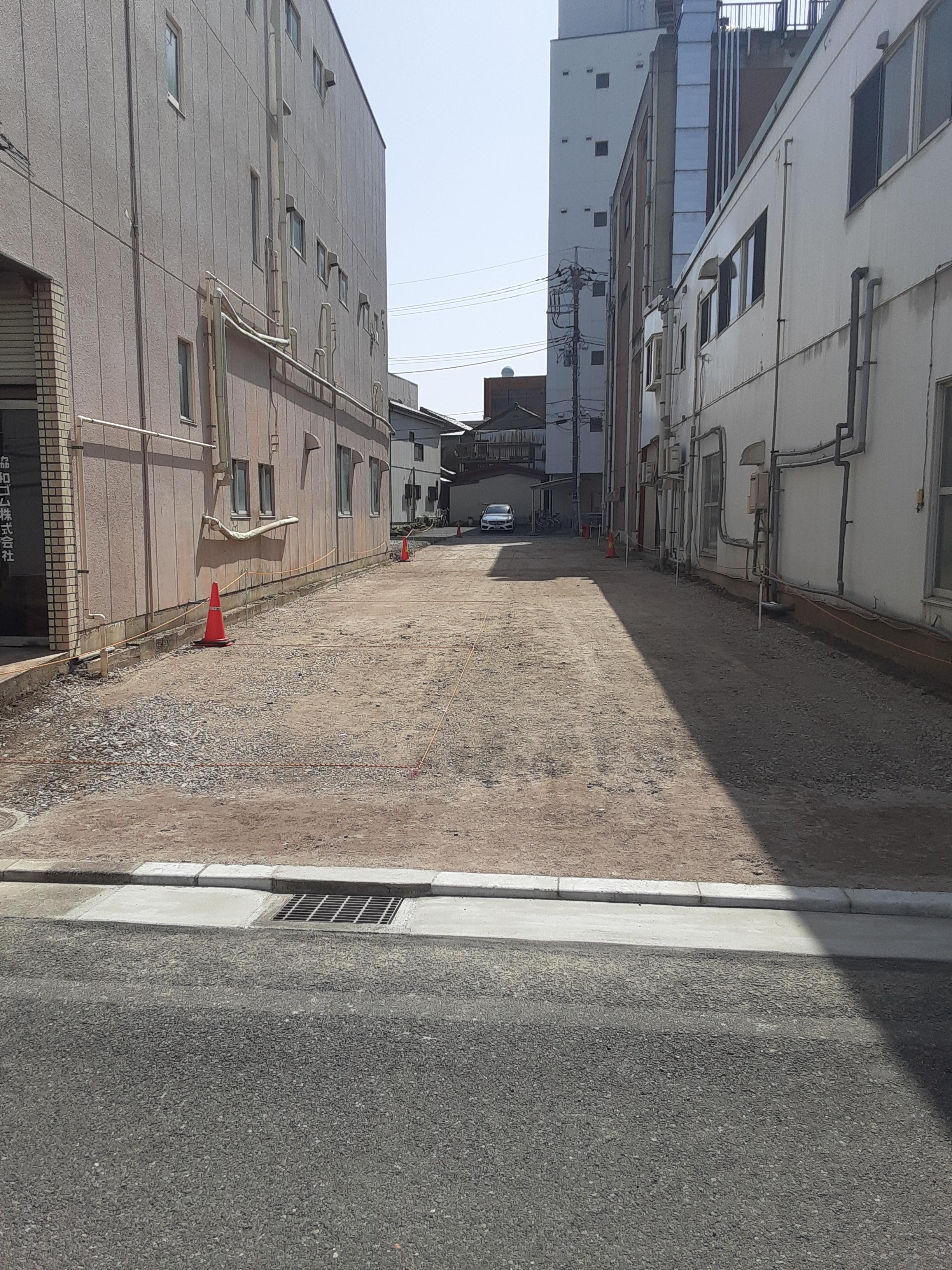 すえひろパーク筑波1丁目の外観・駐車場イメージ1枚目