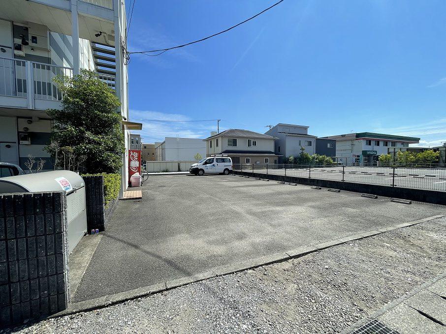 ノールバンリュ(23092)の外観・駐車場イメージ1枚目