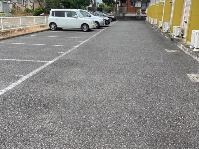 アルカディア(15207)の外観・駐車場イメージ1枚目