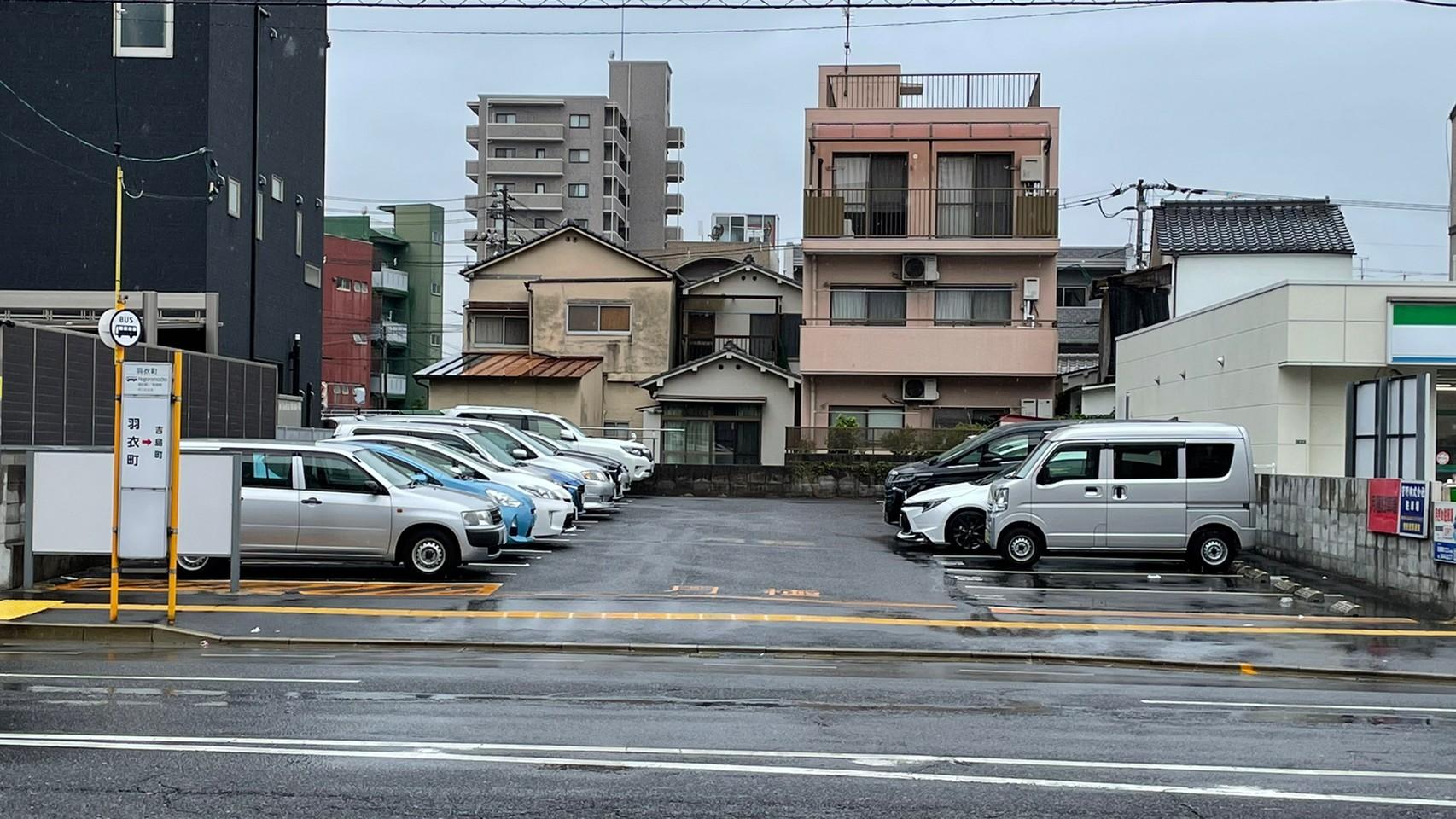 菅野ガレージⅡ(吉島町)の外観・駐車場イメージ3枚目