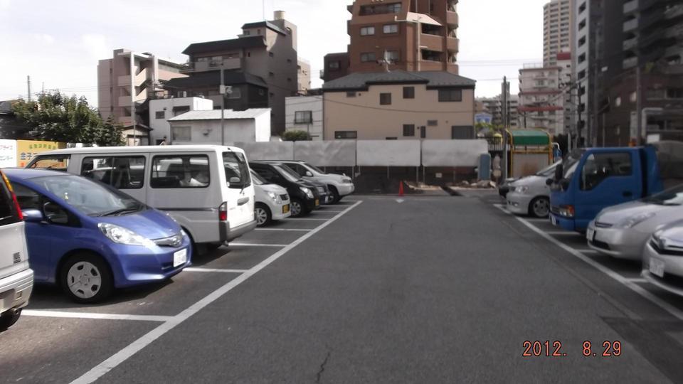 川口栄町2丁目の外観・駐車場イメージ2枚目