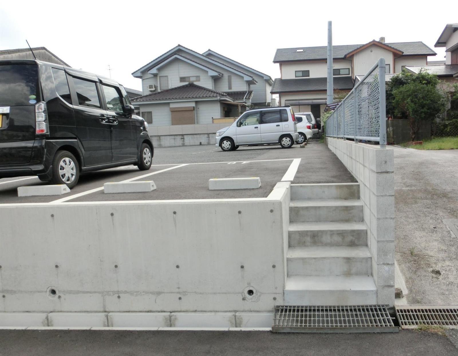 ジョイフル善明竹末駐車場の外観・駐車場イメージ3枚目