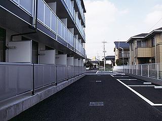 フラックス(40758)の外観・駐車場イメージ1枚目