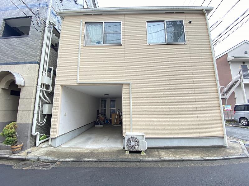 成田駐車場の外観・駐車場イメージ1枚目