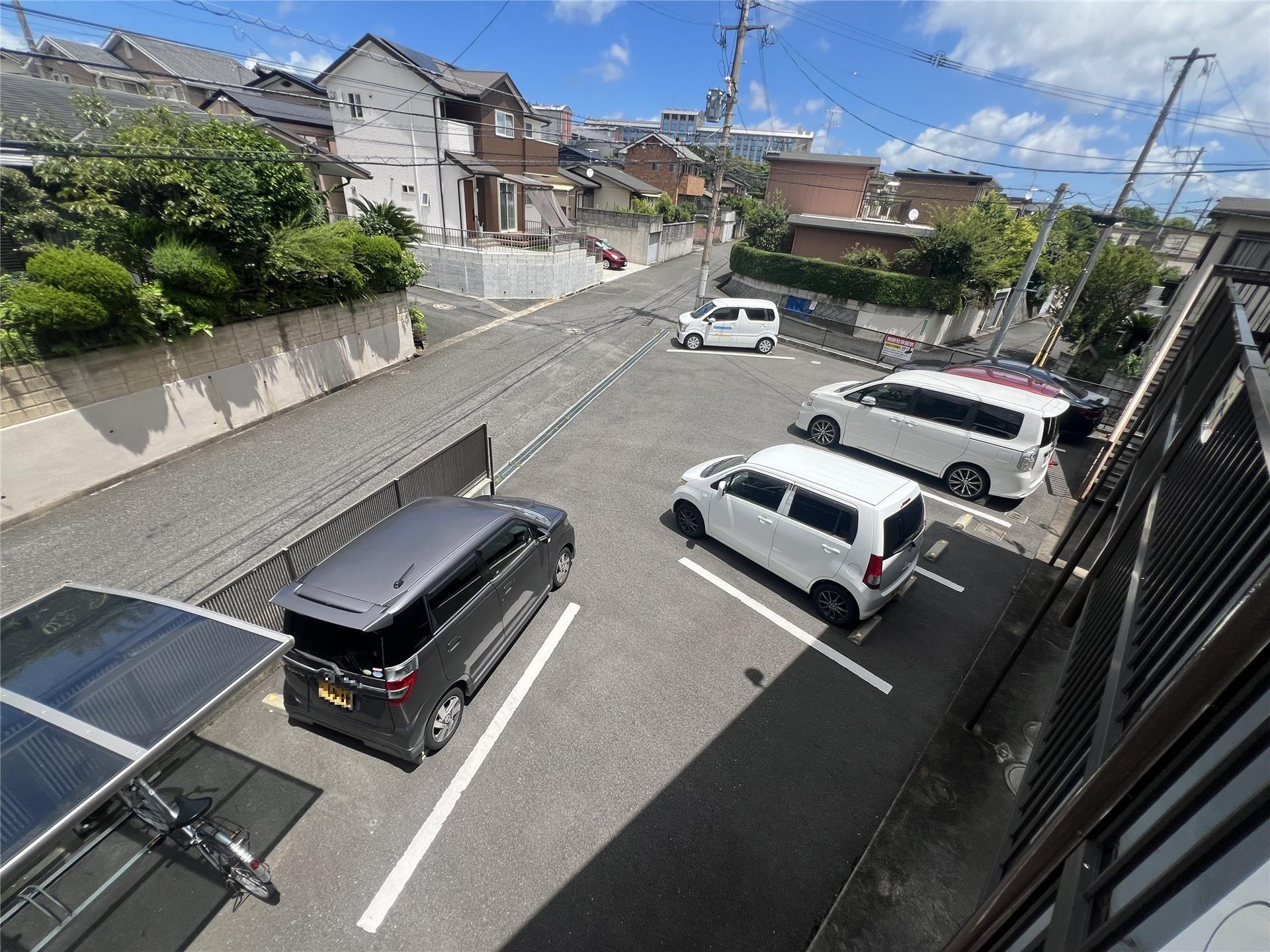 FKKレジデンス駐車場Aの外観・駐車場イメージ2枚目