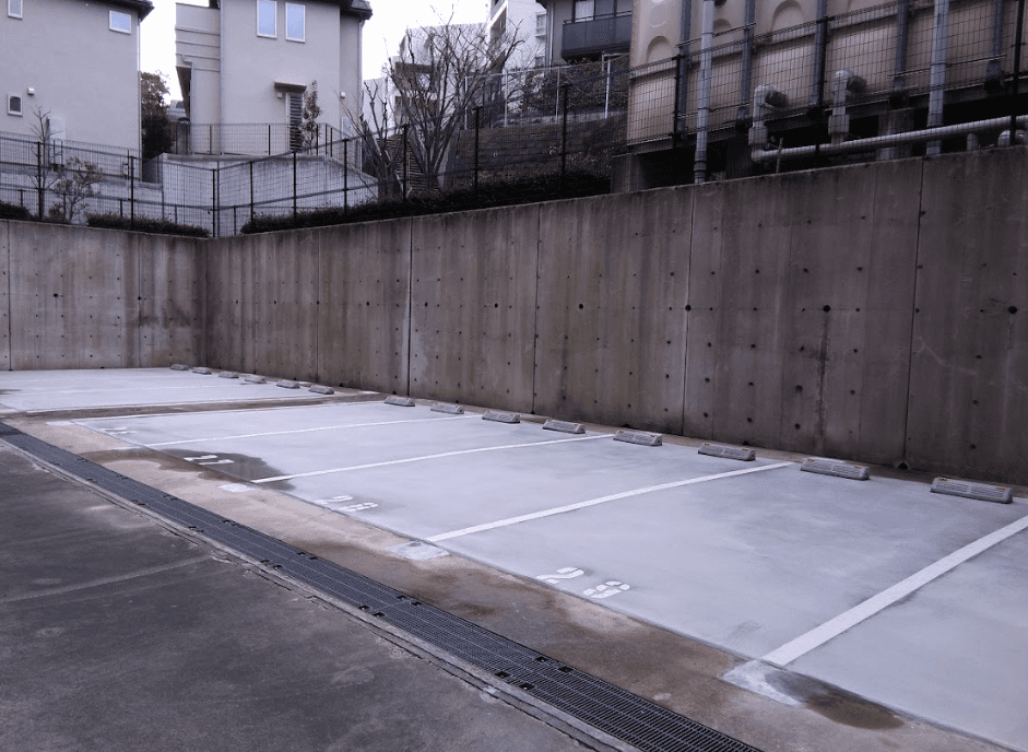 FK吹田千里丘駐車場の外観・駐車場イメージ2枚目