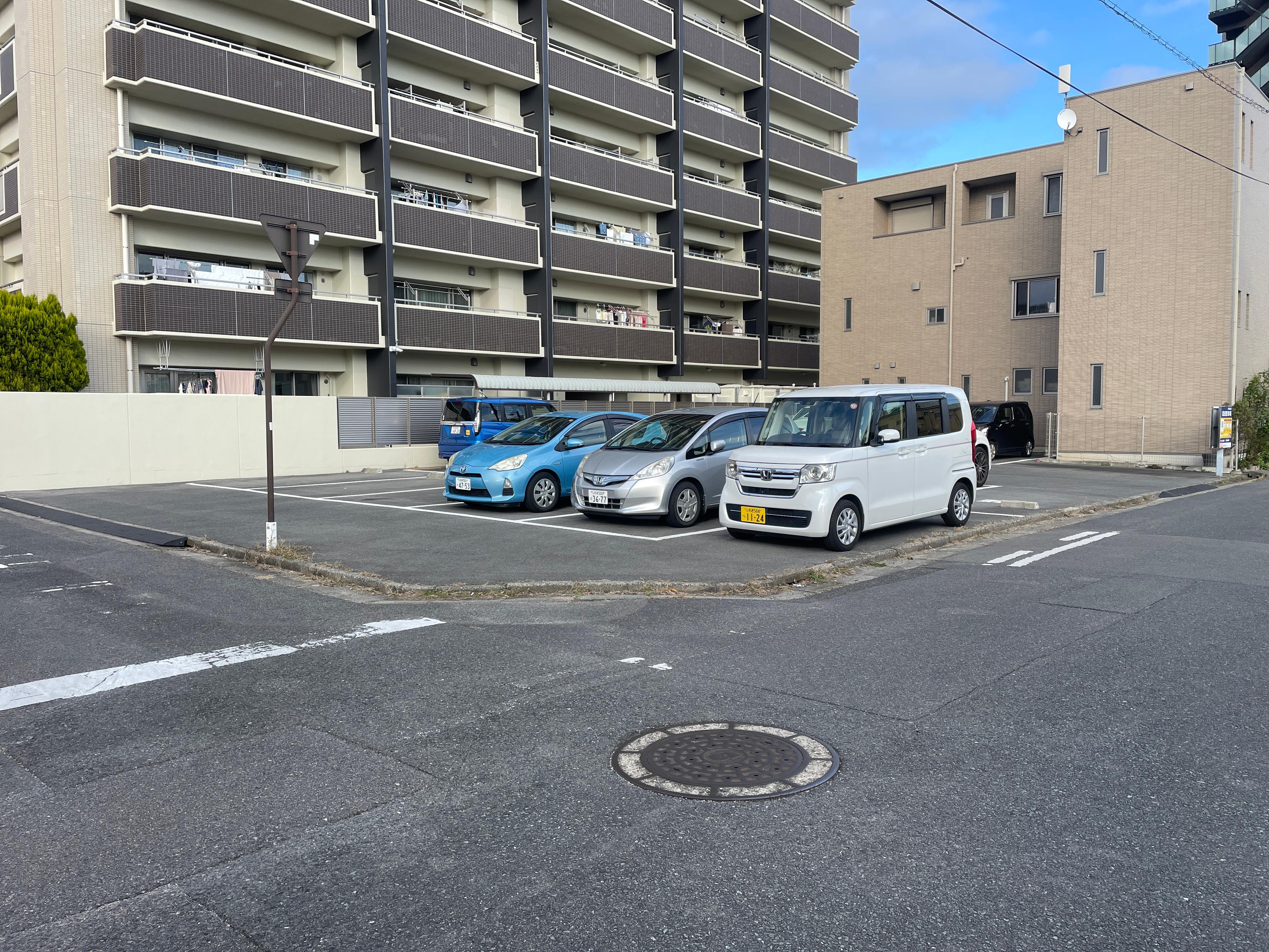 柴田駐車場の外観・駐車場イメージ3枚目