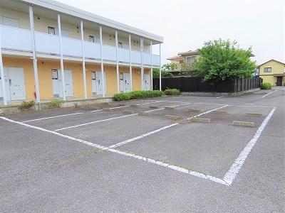 フローリッシュ(18050)の外観・駐車場イメージ1枚目