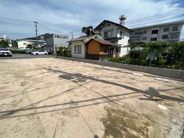 八幡駐車場の外観・駐車場イメージ2枚目