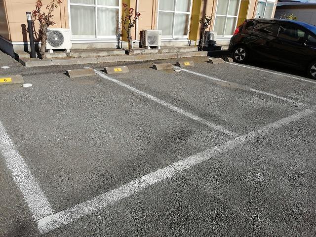 グレイスパレス東矢島(22627)の外観・駐車場イメージ1枚目