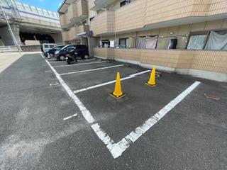 サンバーストガレージの外観・駐車場イメージ1枚目