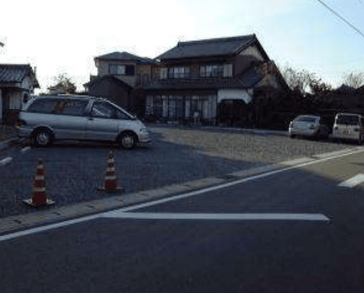 井上町9丁目駐車場の外観・駐車場イメージ1枚目