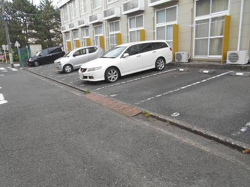 ファウィステリアⅡ(18907)の外観・駐車場イメージ1枚目