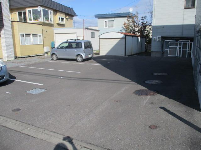 JK(41634)の外観・駐車場イメージ1枚目