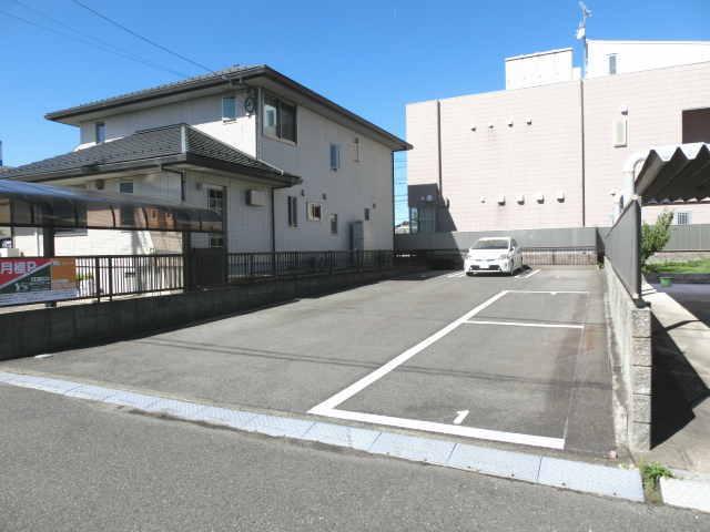 ワイズ・桜 第11駐車場の外観・駐車場イメージ2枚目