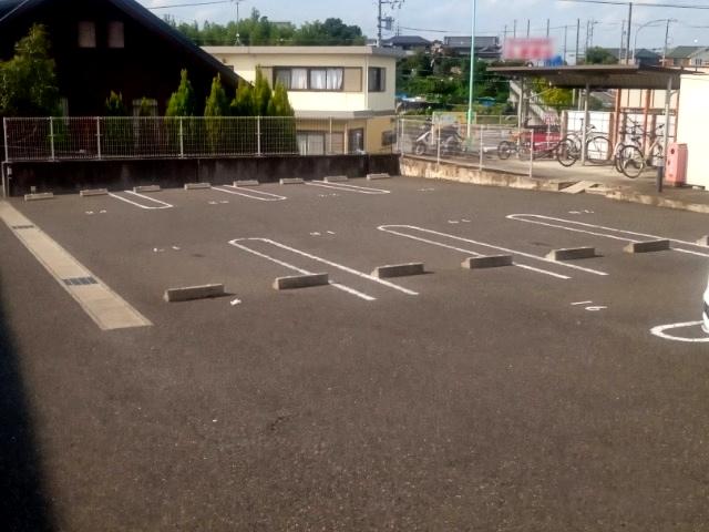 フィールド中根(41109)の外観・駐車場イメージ1枚目