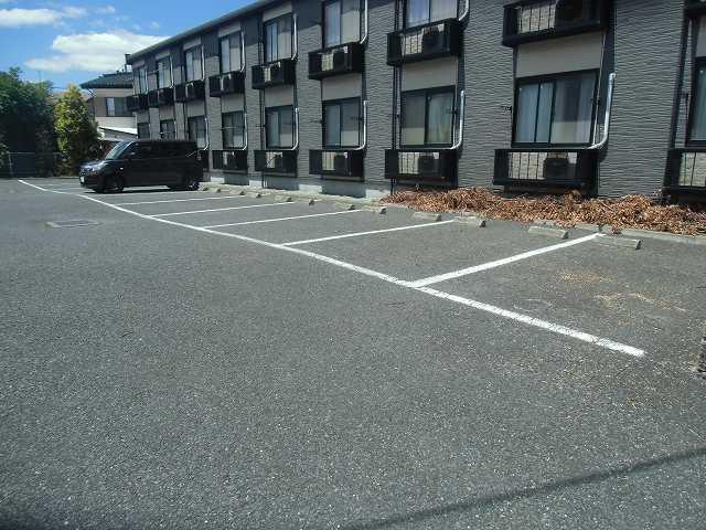 ロハス B(31384)の外観・駐車場イメージ1枚目