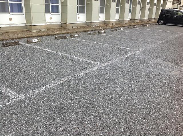 浜町・江部(13647)の外観・駐車場イメージ1枚目