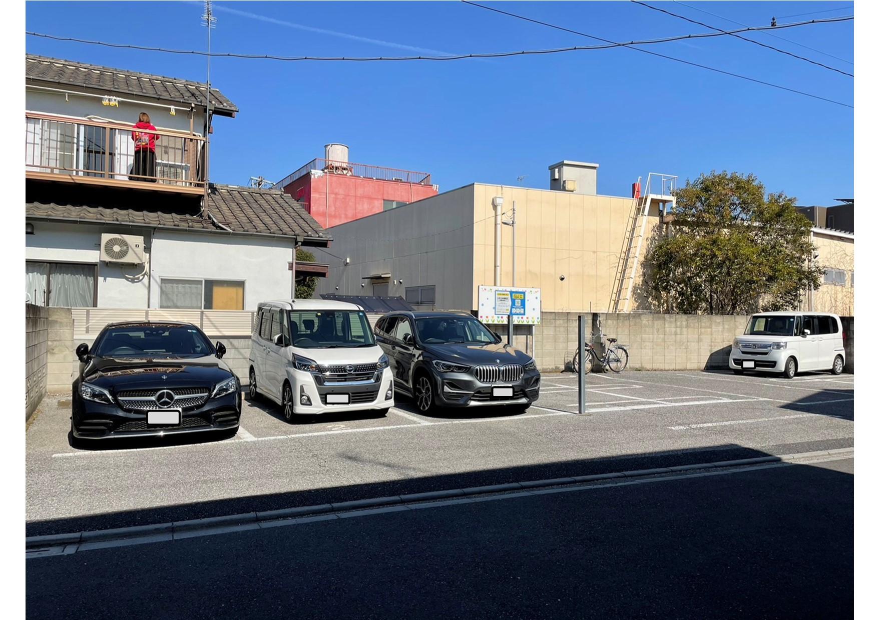 トモユキ東尾久月極駐車場1の外観・駐車場イメージ1枚目