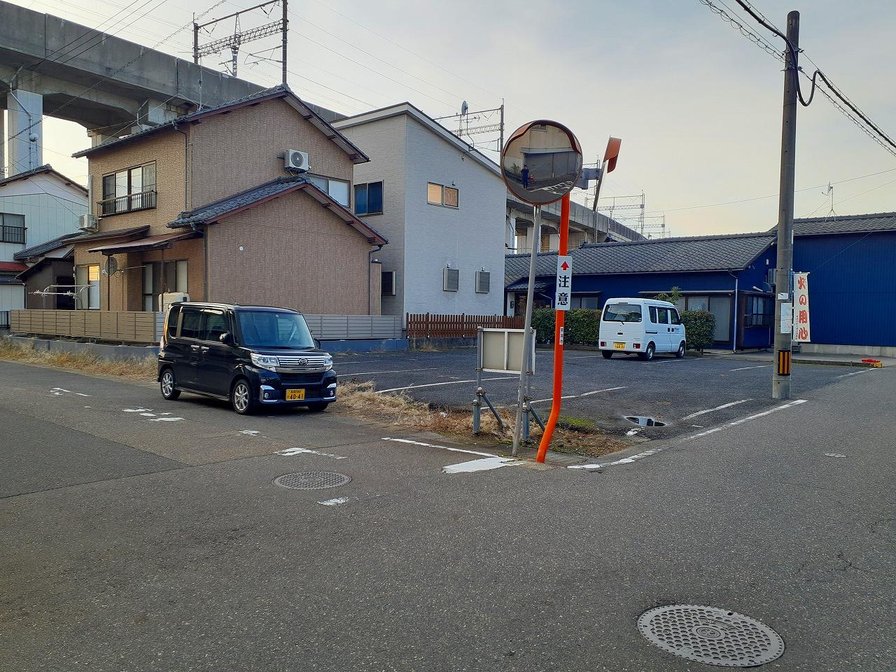本馬越(岡村)駐車場の外観・駐車場イメージ2枚目
