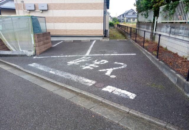 成美(32725)の外観・駐車場イメージ1枚目