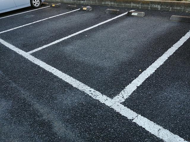 アインハウス(16694)の外観・駐車場イメージ1枚目