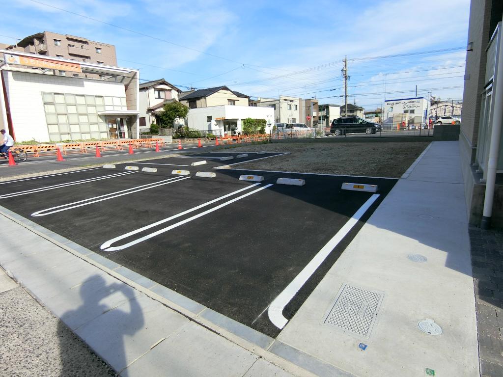 リブリ・ラウレア小幡駐車場の外観・駐車場イメージ1枚目