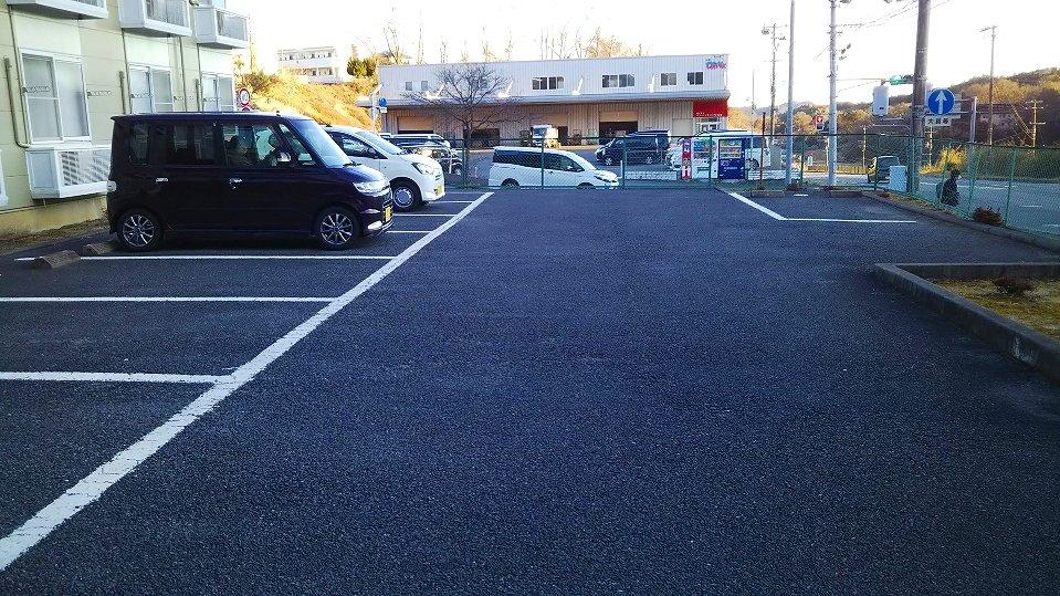 郷ケ丘(21704)の外観・駐車場イメージ1枚目