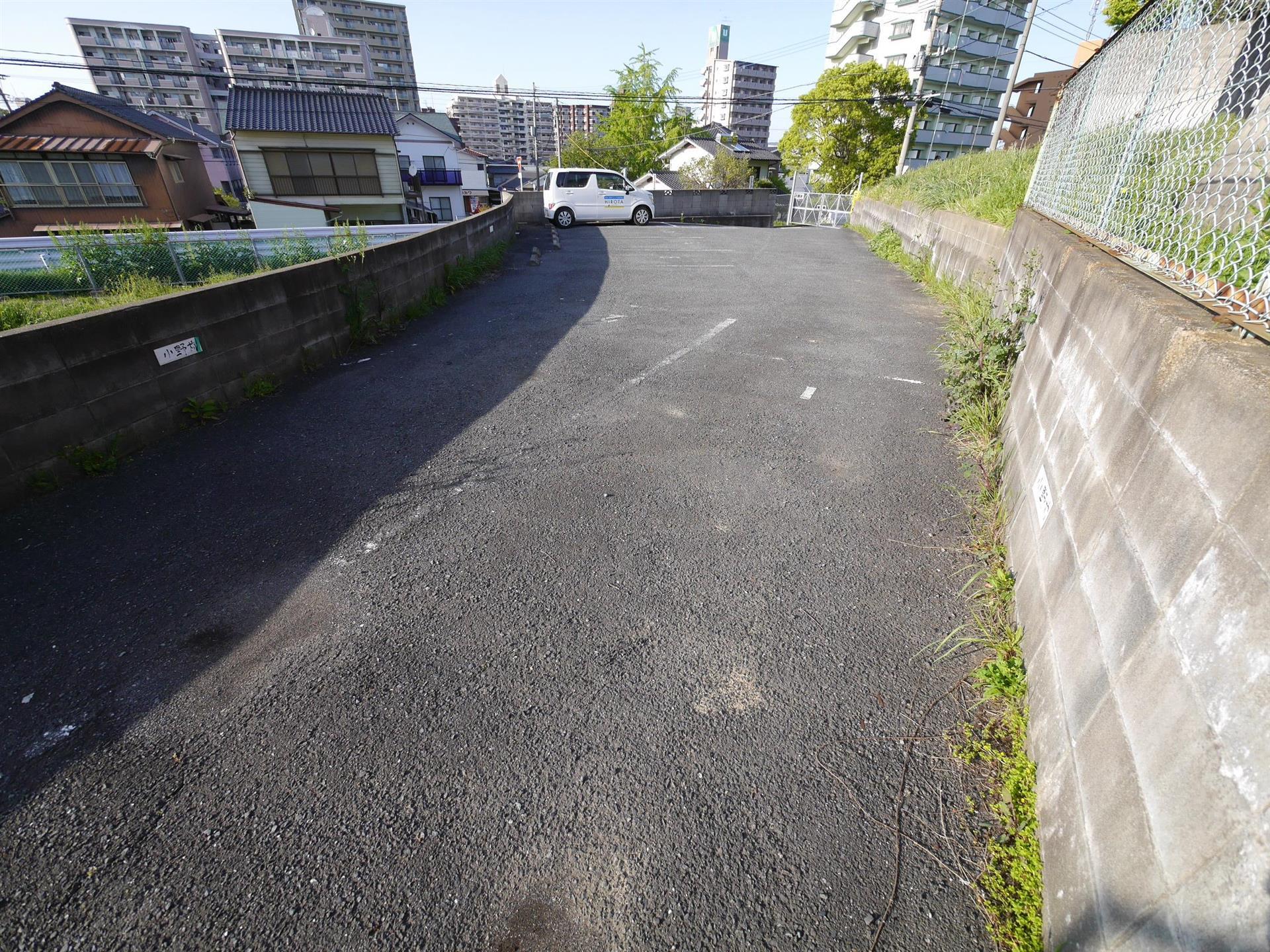 ジョイフル東折尾No.1パーキングの外観・駐車場イメージ1枚目