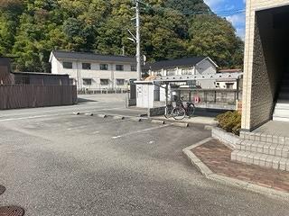 K(30335)の外観・駐車場イメージ2枚目