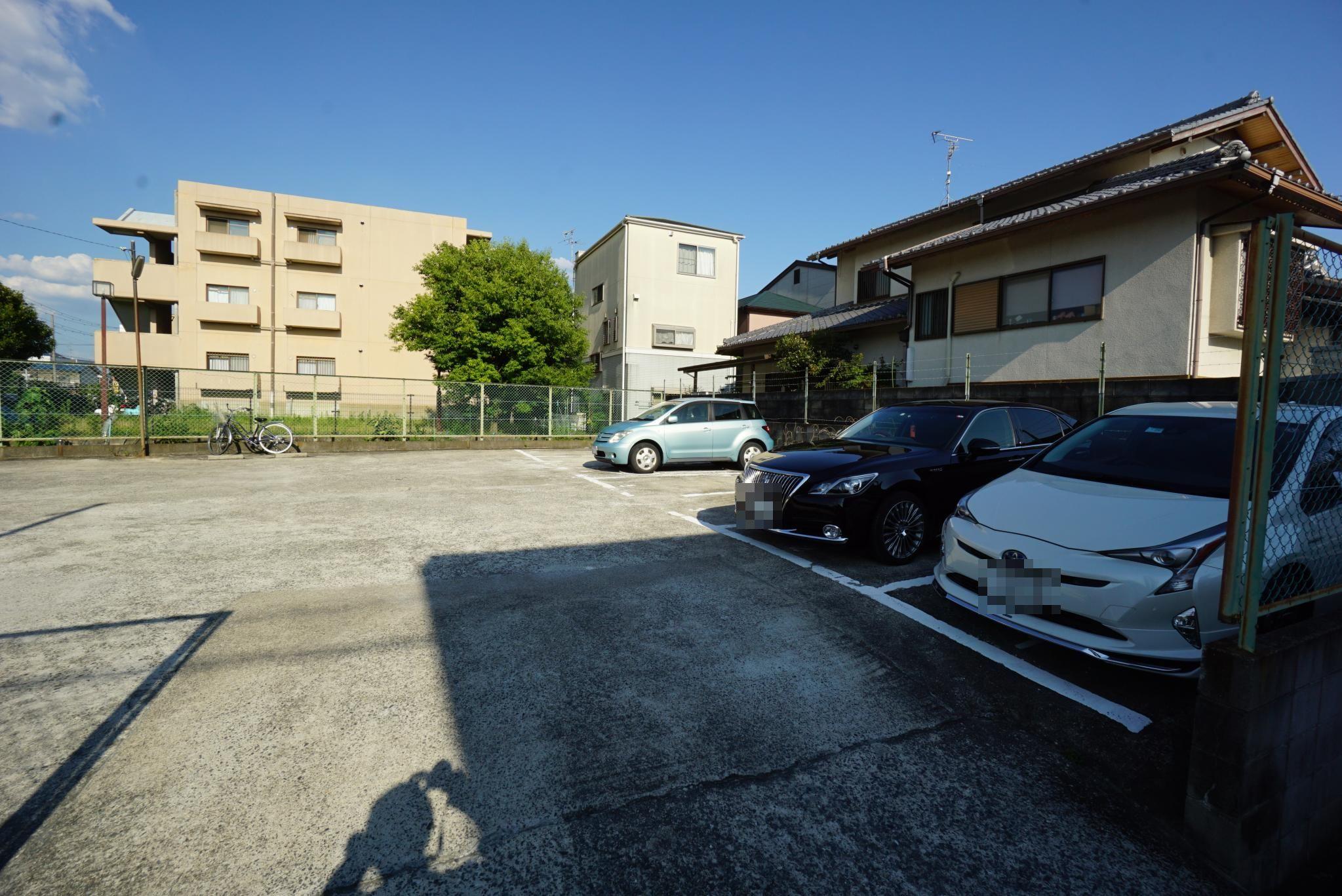 前田駐車場の外観・駐車場イメージ3枚目