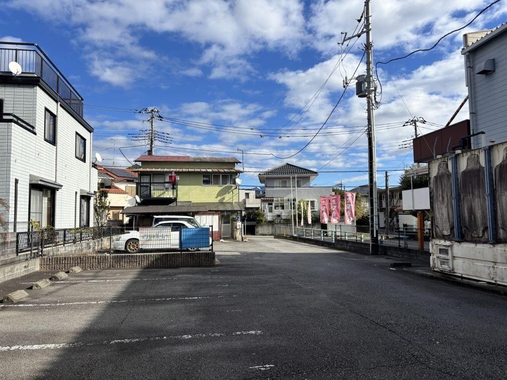 花(25727)の外観・駐車場イメージ1枚目