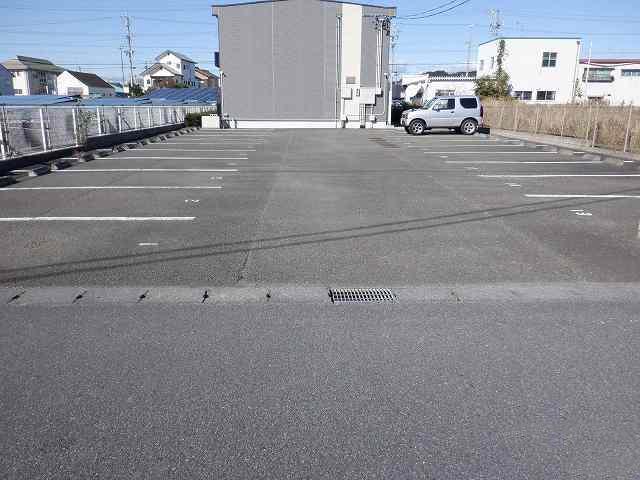 プラージュ(40465)の外観・駐車場イメージ1枚目