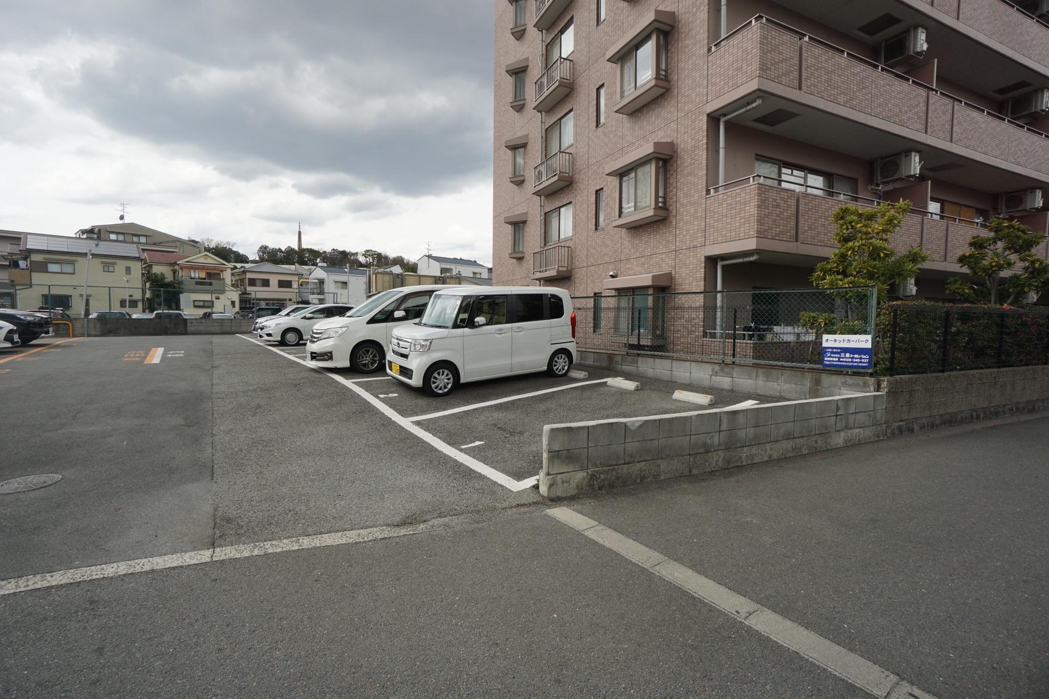 オーキッドカーパークの外観・駐車場イメージ2枚目