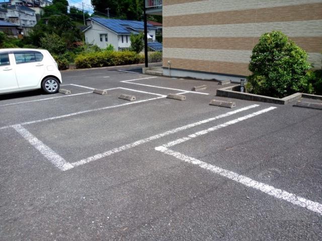 ラ ヴェルジェⅡ(28853)の外観・駐車場イメージ1枚目