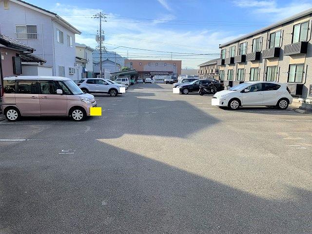 アベニールノムラⅢ(37068)の外観・駐車場イメージ1枚目