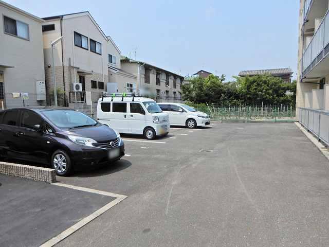 イクセン3(29218)の外観・駐車場イメージ1枚目