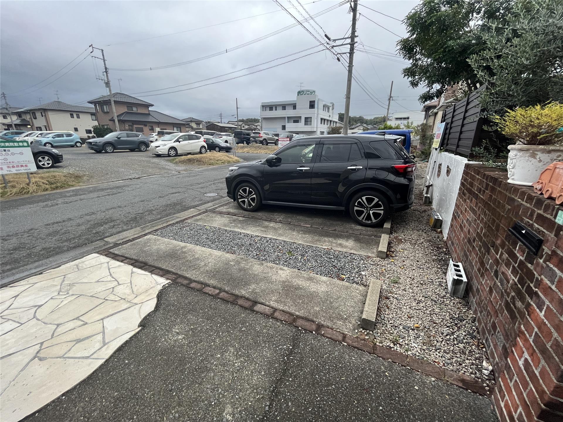 ジョイフル八枝まるちゃんパーキングの外観・駐車場イメージ1枚目