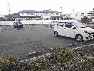 シャインピア(34099)の外観・駐車場イメージ1枚目