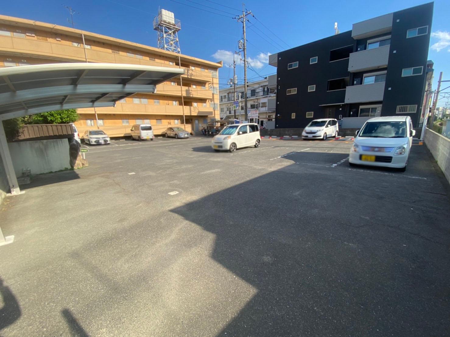 大前ガレージの外観・駐車場イメージ3枚目